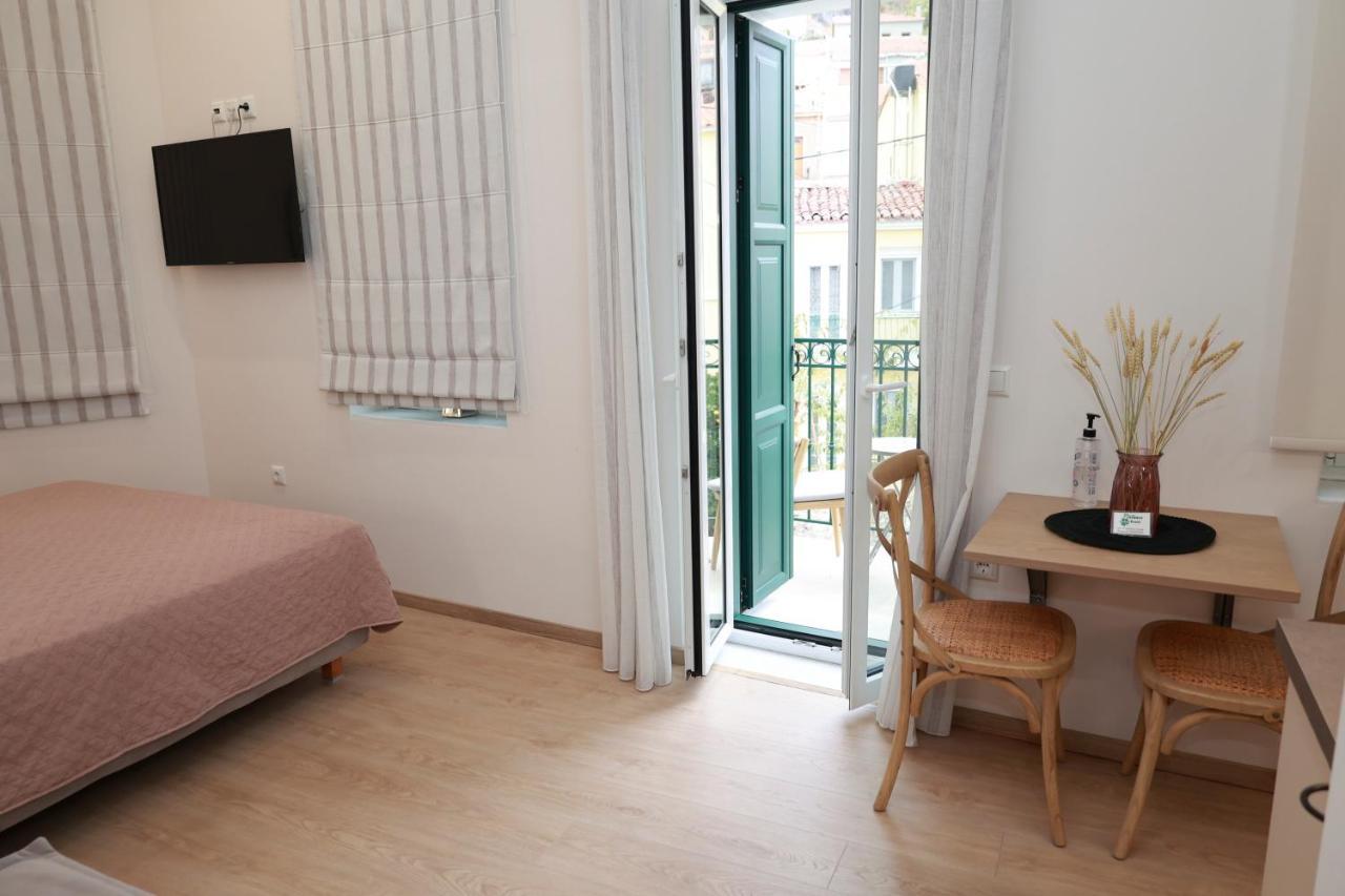 Platanos House Apartment Plomari ภายนอก รูปภาพ